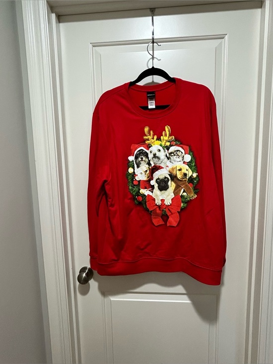 Fifth Sun Tops - Fifth Sun women’s size 2XL Red Holiday Dog and Cat Wreath long sleeve sweatshirt